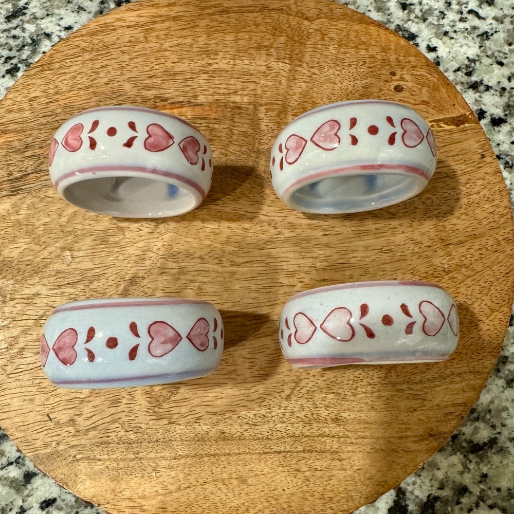 Vintage Heart Pattern Ceramic Napkin‎ Rings - Pink and Blue